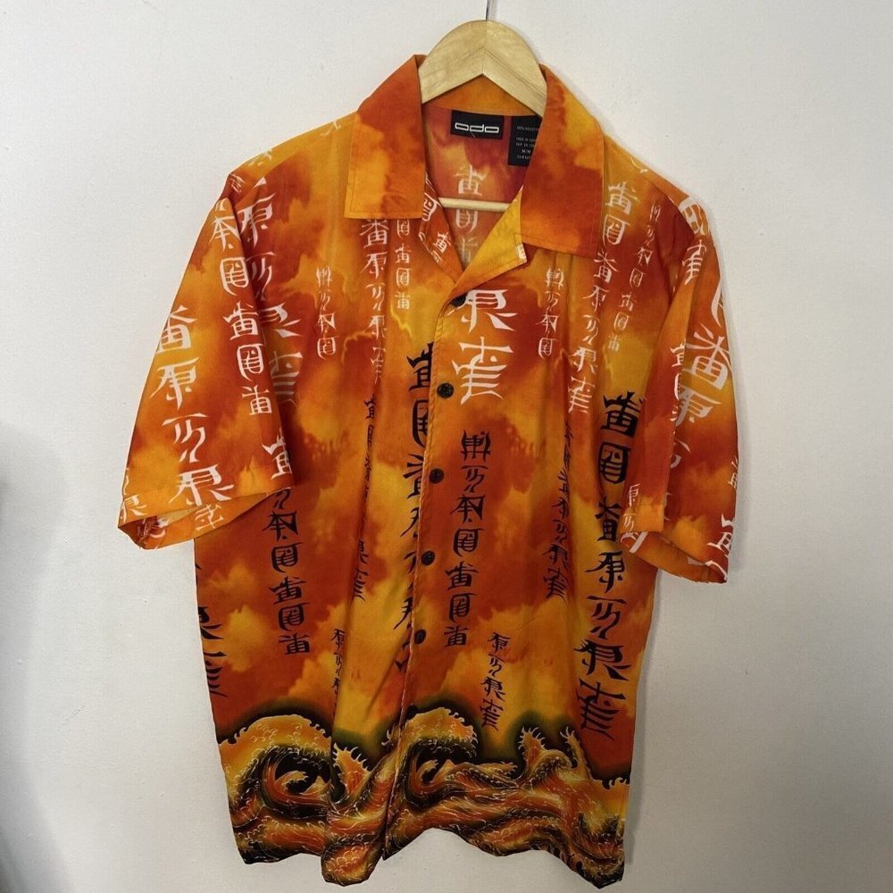 Vintage Odo Y2K Men M‎ Chinese Characters Hawaiian Shirt Dragon Fire Waves